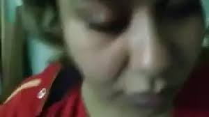 سكس مصري هايج يهري حبيبته في الشقة ويمسك بزازها